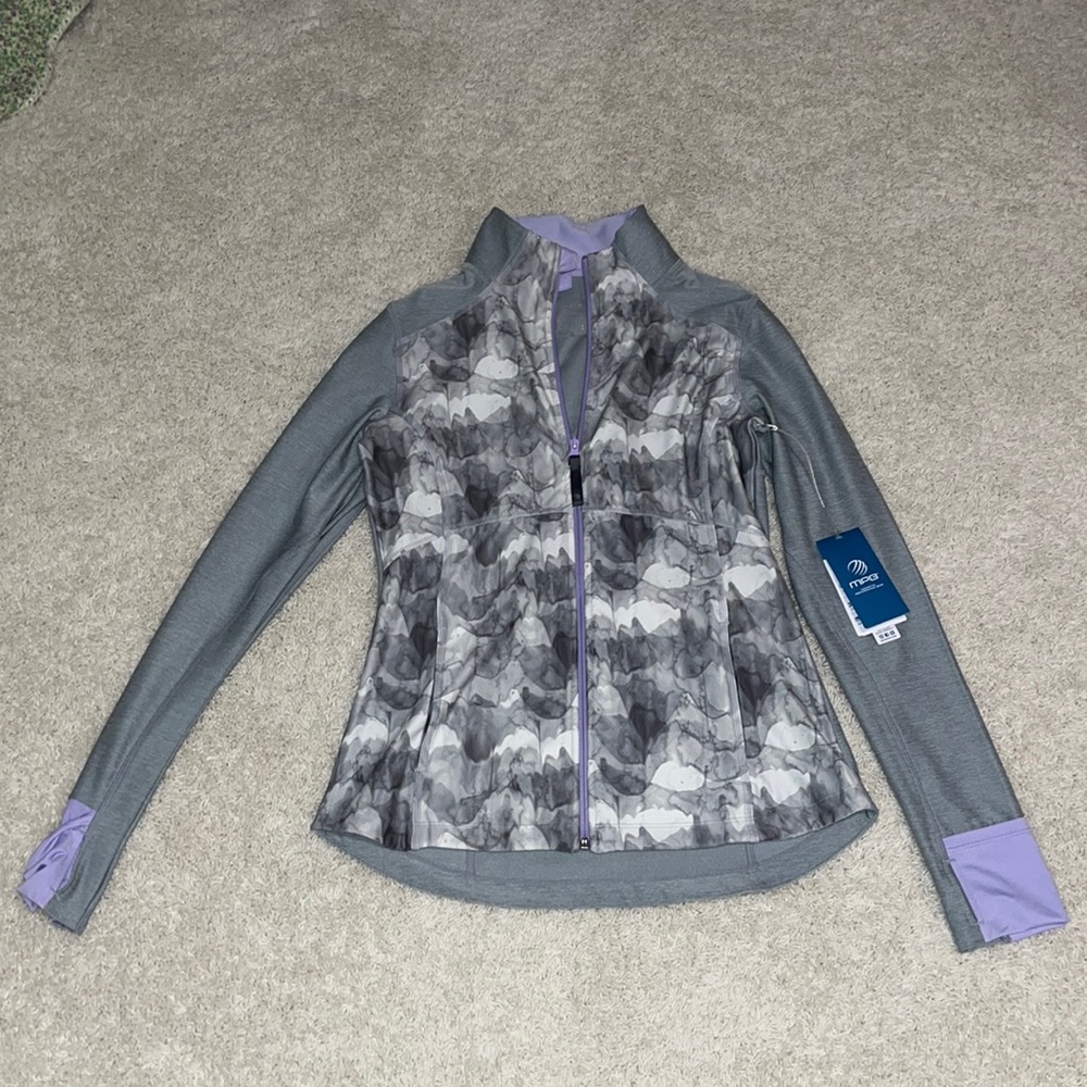 *NWT Zip up jacket